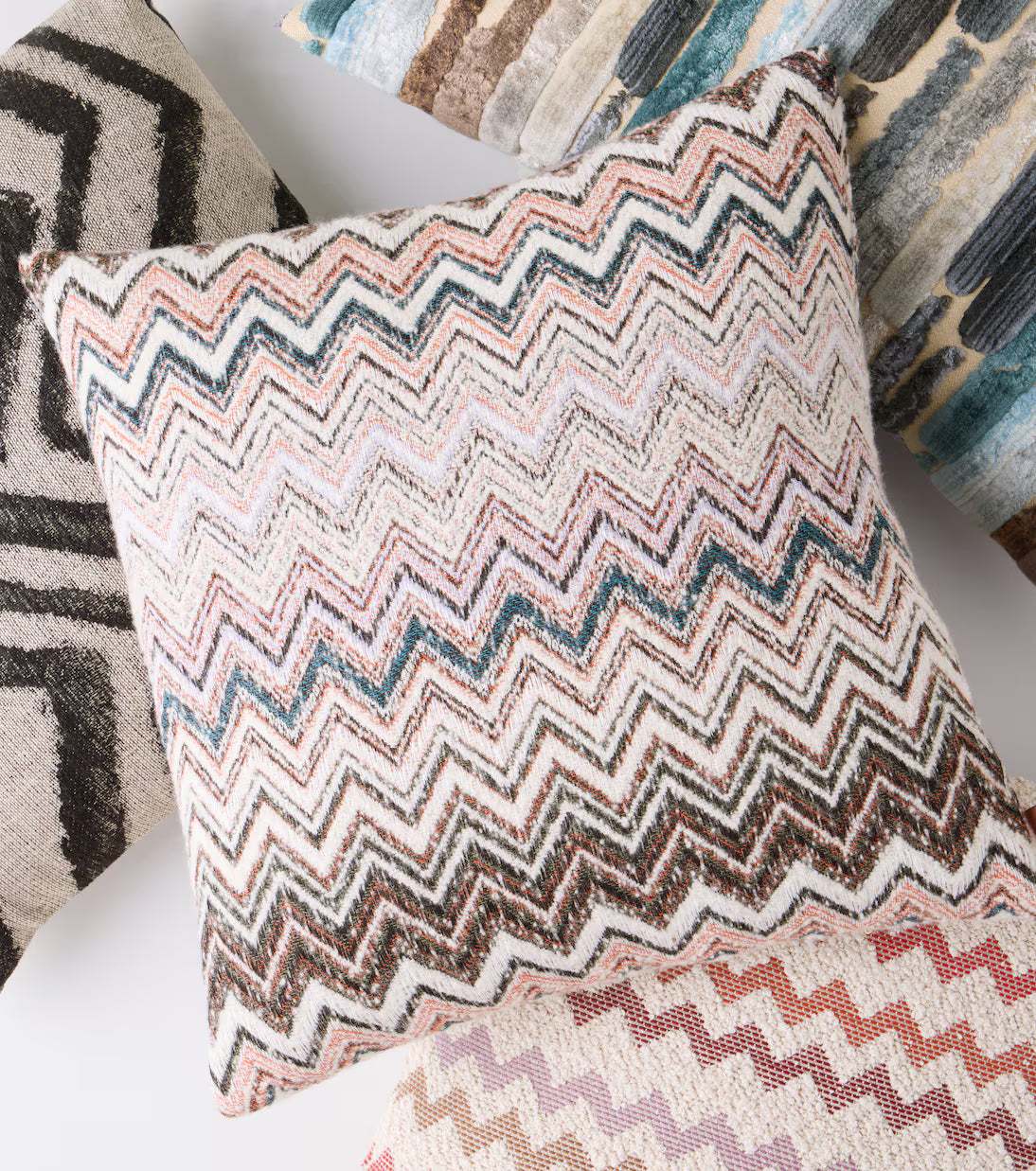 MISSONI HOME Kissen GRAFFITI 40x40cm – Chevron Beige/Schwarz